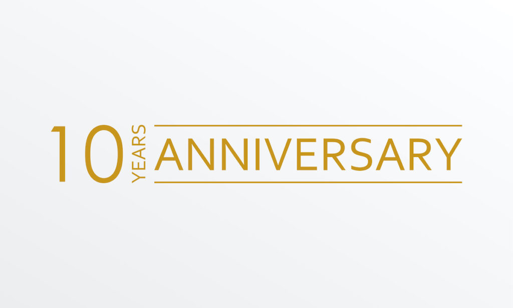 10 years anniversary emblem. Anniversary icon or label. 10 years celebration and congratulation design element. Vector illustration.